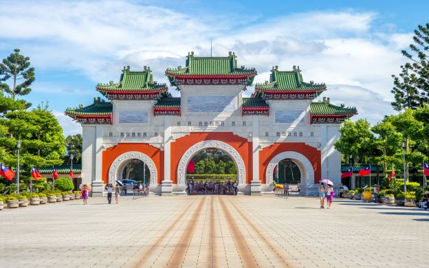 Tour tham quan thành phố Đài Bắc với vé Bảo tàng Cung điện Quốc gia